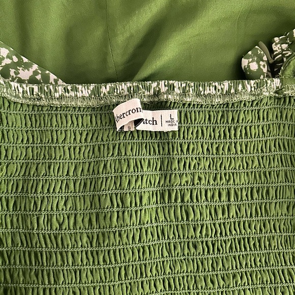 abercrombie & fitch Women's Ruched Puff Sleeve Sweetheart Top Green Size Large - Picture 3 of 3